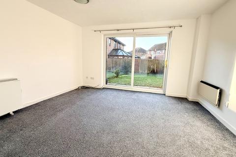 2 bedroom terraced house to rent, Highwoods, Colchester CO4