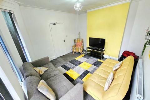 1 bedroom in a house share to rent, Room 2, 2 Carrill Grove, Manchester, M19