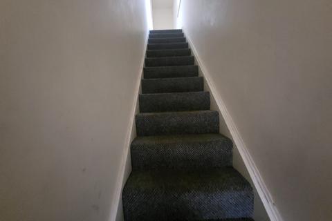 2 bedroom flat to rent, Dudley DY1