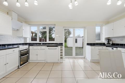 undefined, Heathview Road, Grays