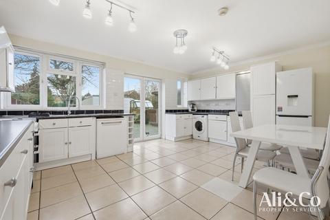 undefined, Heathview Road, Grays