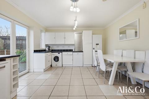 undefined, Heathview Road, Grays