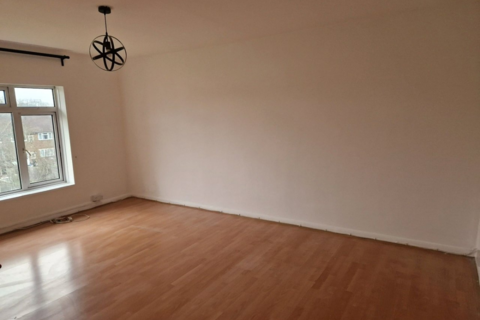 2 bedroom flat to rent, Northwood HA6