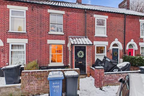 3 bedroom terraced house to rent, Primrose Road - Whole