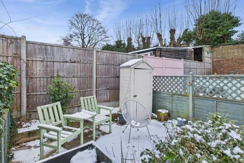 3 bedroom terraced house to rent, Primrose Road - Whole