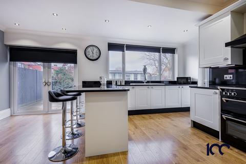2 bedroom semi-detached house for sale, Crystal Avenue, Hornchurch