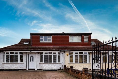 4 bedroom semi-detached house to rent, Belmont Avenue, Upminster