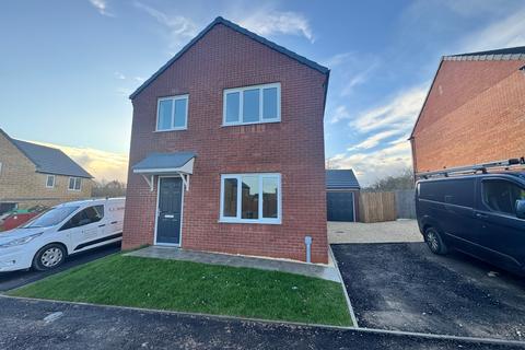 4 bedroom detached house to rent, Crown Farm, Mansfield