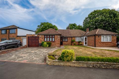 3 bedroom bungalow for sale, Woodlands Park, Joydens Wood, Bexley, DA5