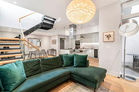 3 bedroom house for sale, Avery Walk, London, SW11