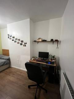 1 bedroom house to rent, 22a Drummond Road St. Pauls, Bristol BS2