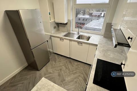 2 bedroom flat to rent, Baltimore Court, Hove, BN3