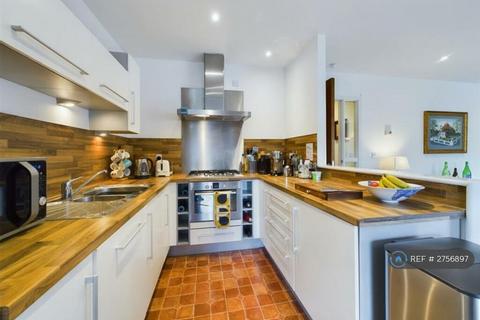 2 bedroom flat to rent, Glasgow Harbour Terraces, Glasgow, G11