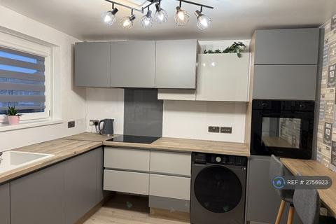 2 bedroom flat to rent, Saughton Mains Street, Edinburgh, EH11