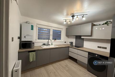 2 bedroom flat to rent, Saughton Mains Street, Edinburgh, EH11