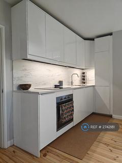 1 bedroom flat to rent, Morville House, London, SW18