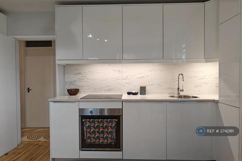 1 bedroom flat to rent, Morville House, London, SW18