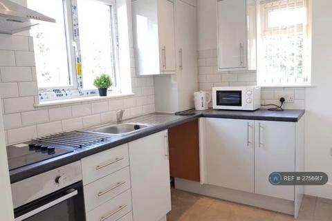 1 bedroom in a house share to rent, Sutherland Road, Belvedere, DA17