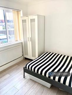 1 bedroom in a house share to rent, Sutherland Road, Belvedere, DA17
