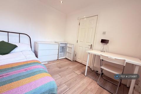 1 bedroom in a house share to rent, Sutherland Road, Belvedere, DA17