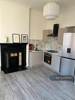 1 bedroom flat to rent, Streatham High Road, London, SW16