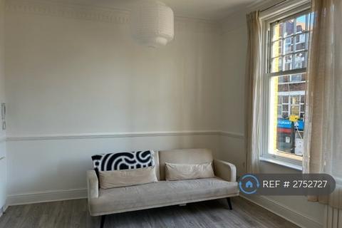 1 bedroom flat to rent, Streatham High Road, London, SW16