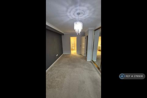 2 bedroom flat to rent, The Charltons, Bournemouth, BH2