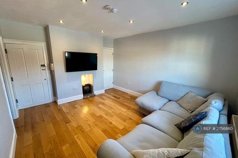 1 bedroom flat to rent, St. Marys Square, Newmarket, CB8