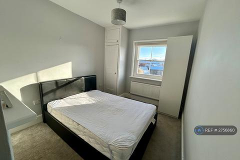 1 bedroom flat to rent, St. Marys Square, Newmarket, CB8