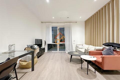 1 bedroom in a house share to rent, House Share-Leamore Street, London, W6