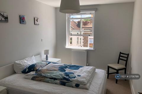 2 bedroom flat to rent, The Old Library, Bristol, BS6
