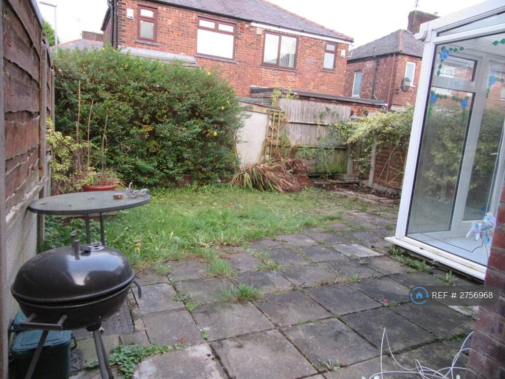 Rear Enclosed Garden
