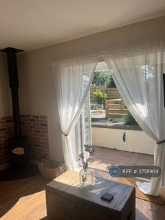 1 bedroom end of terrace house to rent, Siston Common, Bristol, BS15