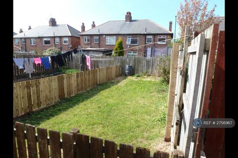 2 bedroom flat to rent, Fenham, Tyne And Wear, NE5