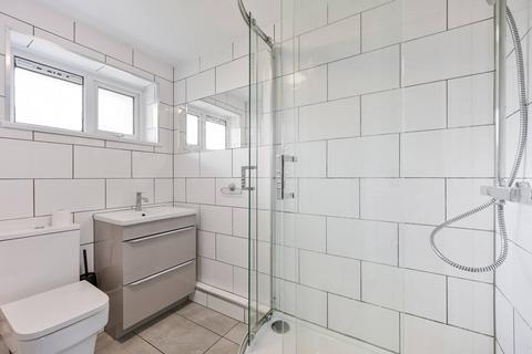 1 bedroom flat to rent, Trafalgar Court, Hounslow, TW3