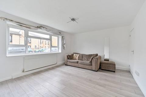 1 bedroom flat to rent, Trafalgar Court, Hounslow, TW3