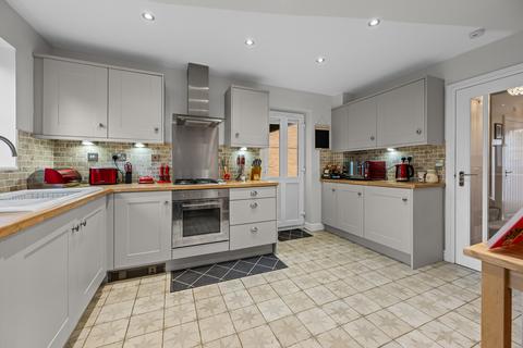 4 bedroom detached house for sale, Wychewood Close, Little Stanion, NN18