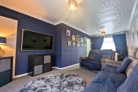 3 bedroom semi-detached house for sale, West Grange Road, Leeds