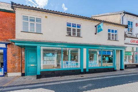 3 bedroom maisonette to rent, Mere Street, Diss