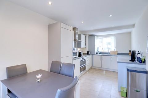 3 bedroom semi-detached house for sale, Belhouse Avenue, South Ockendon RM15