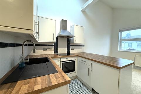 1 bedroom flat to rent, Portland Road, South Norwood