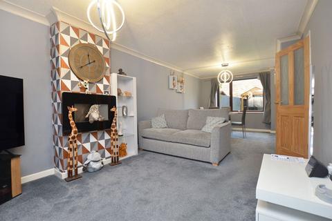 3 bedroom semi-detached house for sale, Regency Avenue, King's Lynn PE30