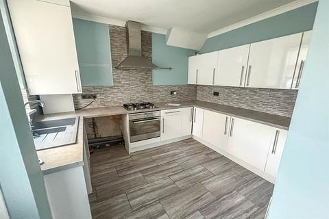 2 bedroom flat for sale, Richmond Road, South Shields