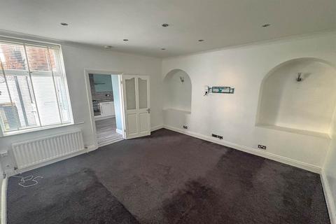 2 bedroom flat for sale, Richmond Road, South Shields