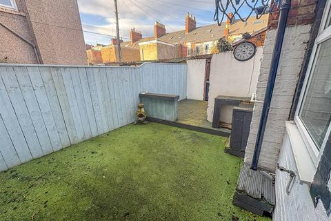 2 bedroom flat for sale, Richmond Road, South Shields