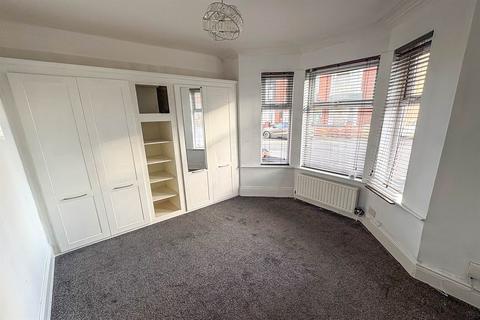 2 bedroom flat for sale, Richmond Road, South Shields
