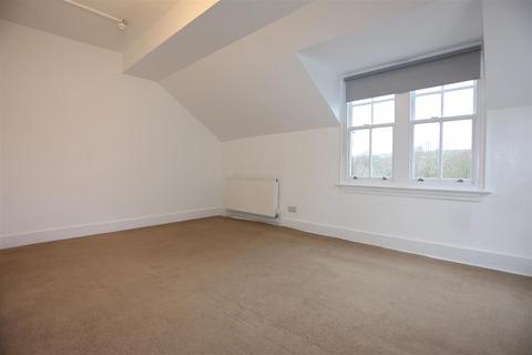 2 bedroom flat to rent, East Drive, Brighton