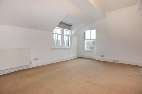 2 bedroom flat to rent, East Drive, Brighton