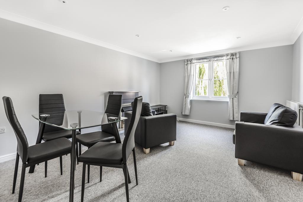 Living dining area
