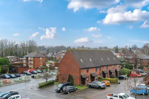 1 bedroom apartment for sale, Meon Close, Petersfield, Hampshire, GU32